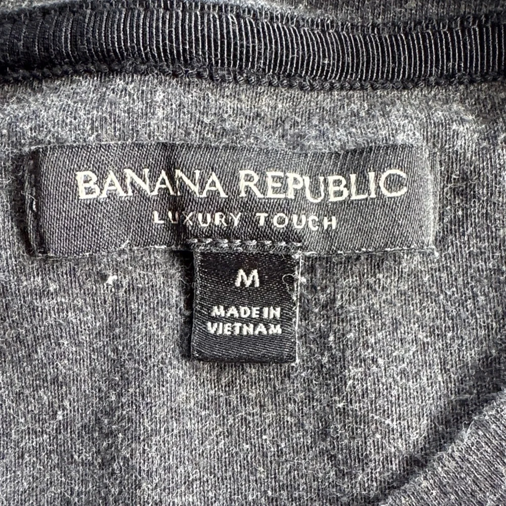 Banana Republic Gray Long Sleeve Tee